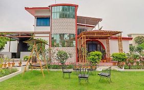 Classic Hotel Dehradun 3*